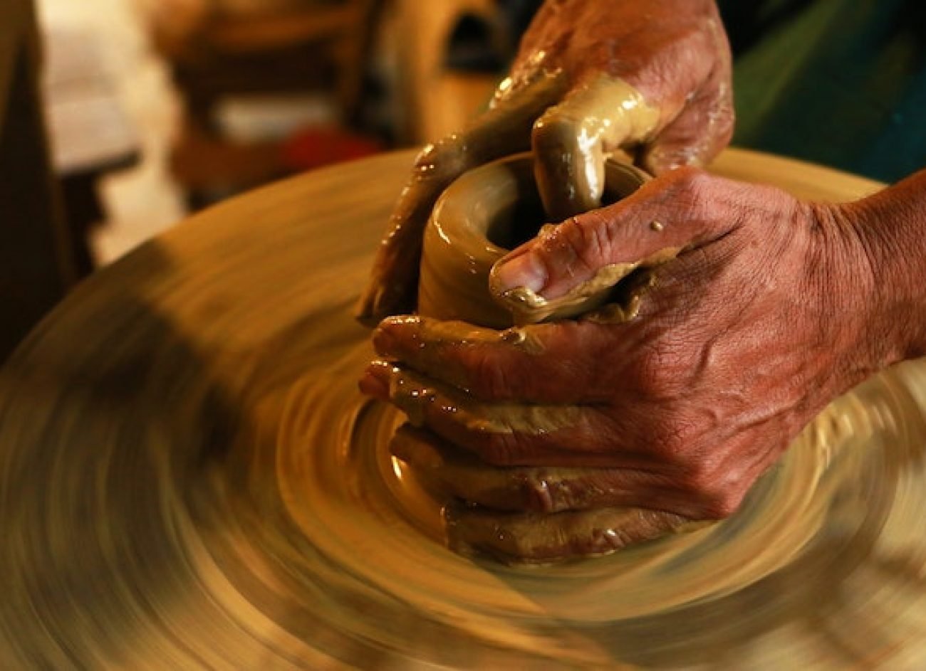 Ana Taller de Barro - La calma del torno 💗. - #ceramica #pottery #craf # torno #arteterapia # alfareria #alfarotallerdelbarro #diseño  #diseñodeinteriores #hechoamano #sonora #hermosillo